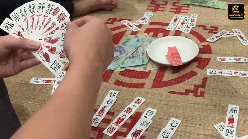 Hướng dẫn cụ thể cách chơi bài chắn là gì